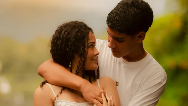 4 Zodiac Signs with the Most Powerful Soulmate Chemistry