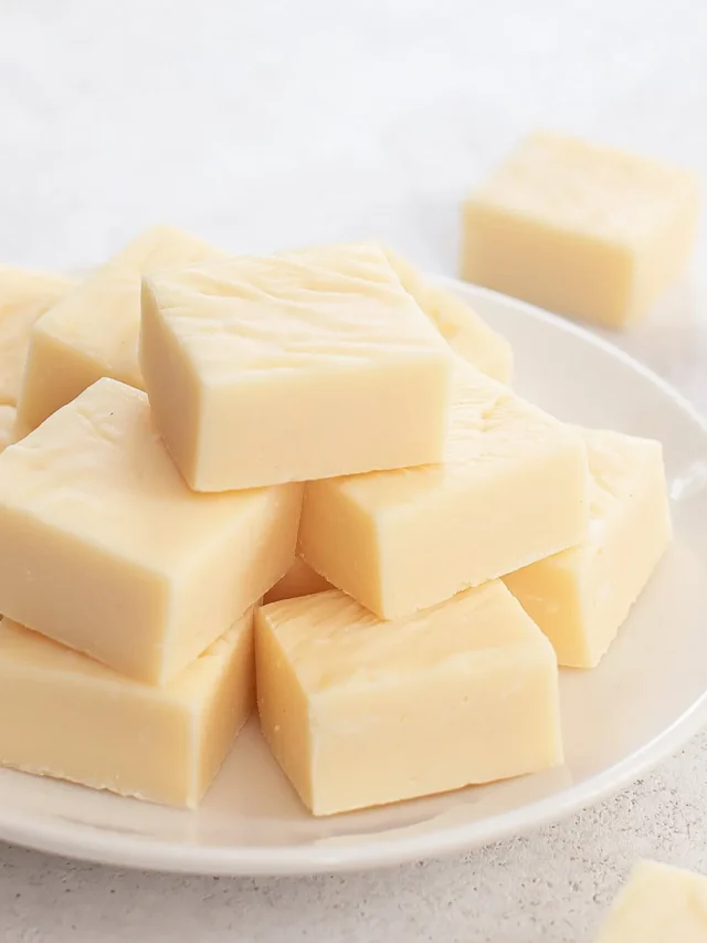 2-Ingredient Vanilla Fudge Recipe