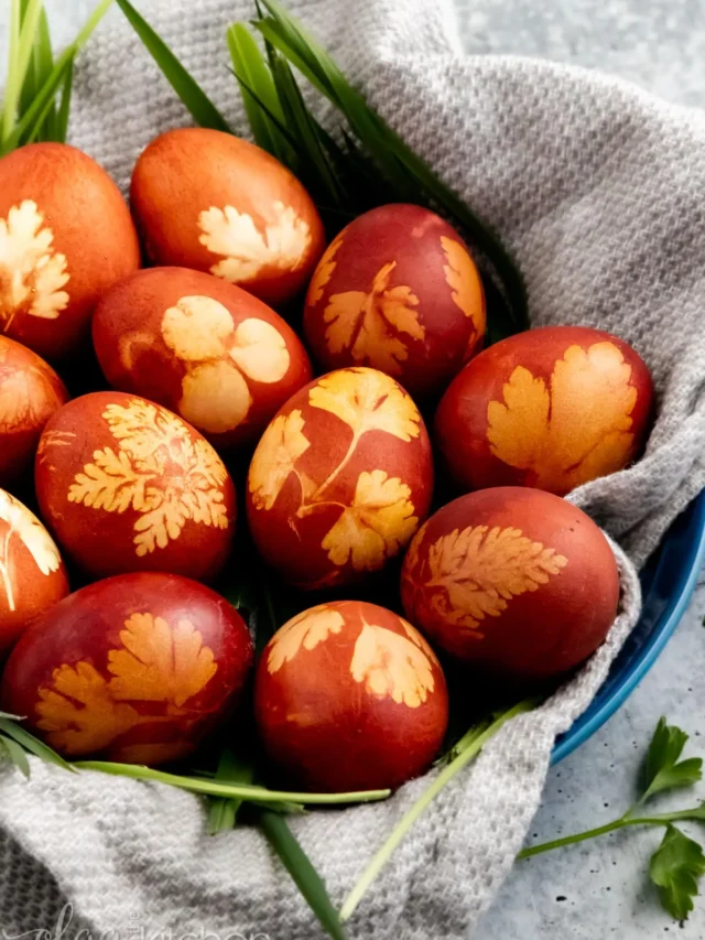 How to Dye Easter Eggs with Onion Skins