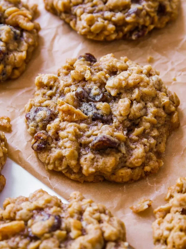 Easy Oatmeal Raisin Cookies Recipe